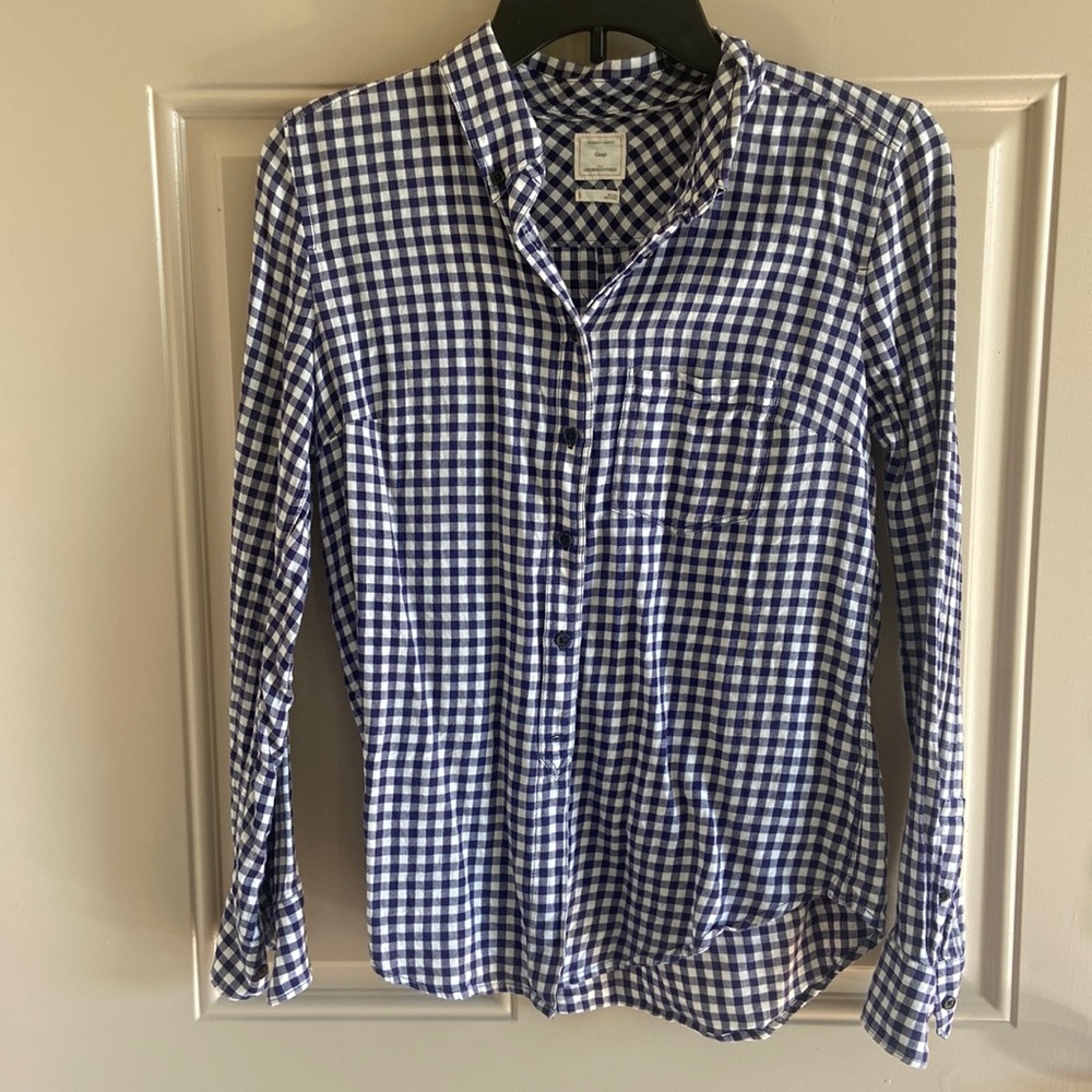 PLAID GAP SHIRT
THE SHRUNKEN BOYFRIEND STYLE
